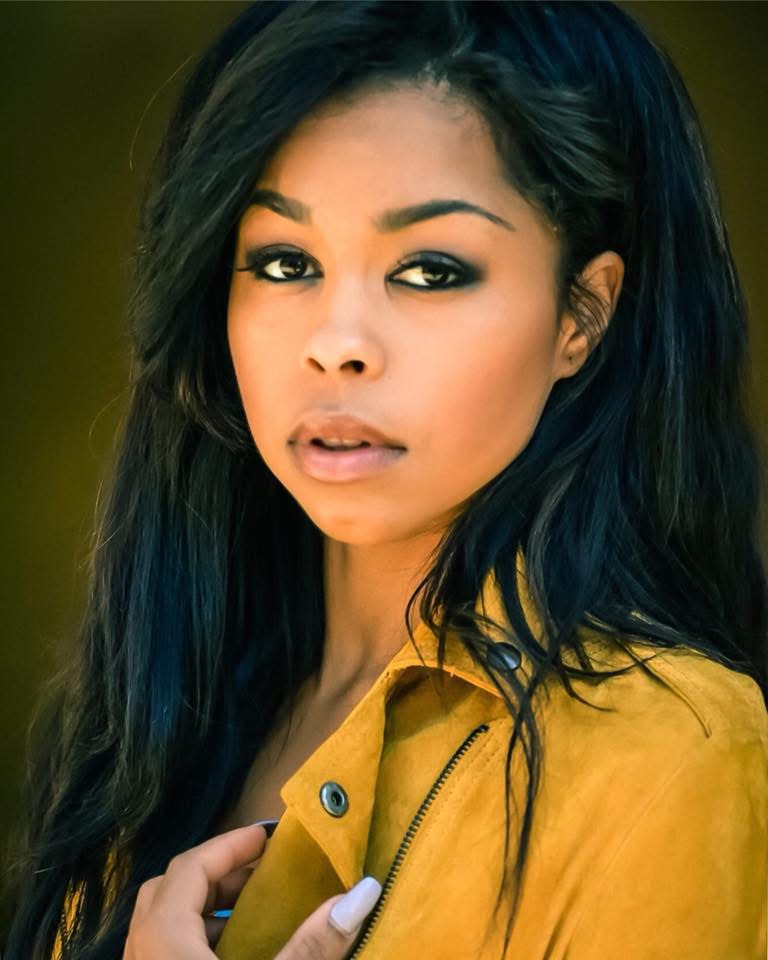  Moria Moore